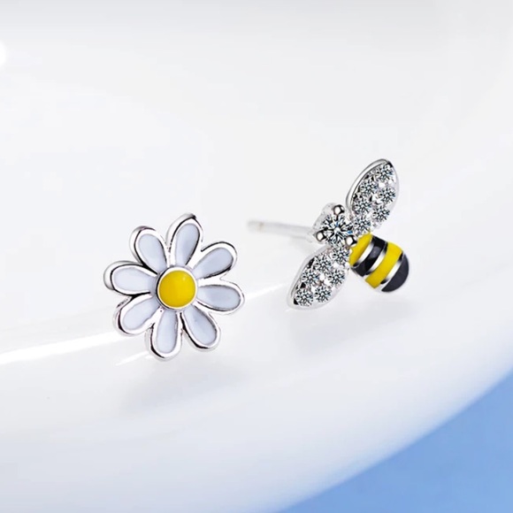 NEW 925 SILVER BEE SUN FLOWER DIAMOND EARRINGS, NICE EARRINGS, CUTE EARRINGS - Picture 3 of 8